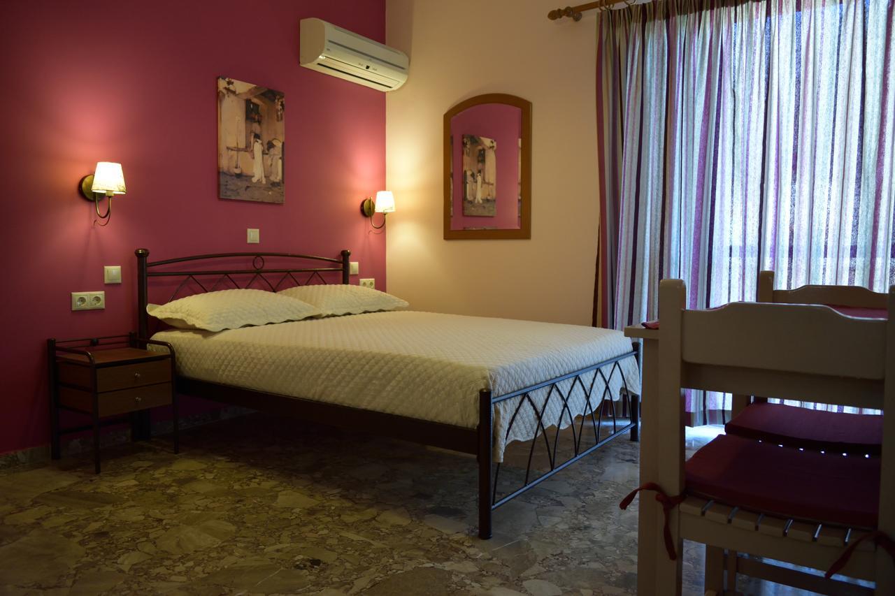 Stamoulis Apartments Agia Efimia Exteriör bild